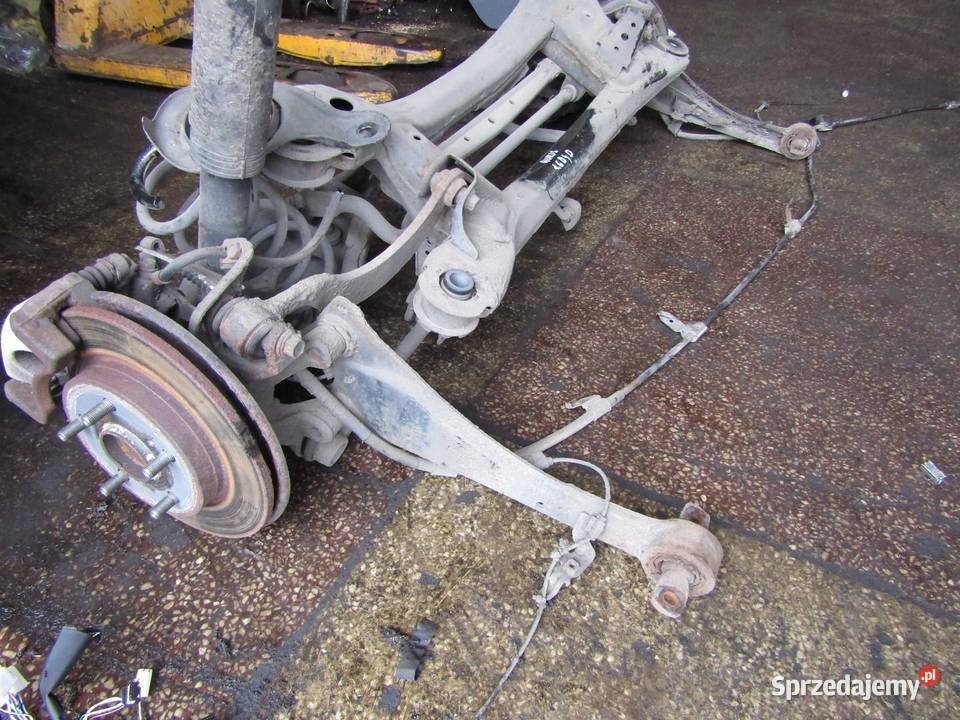 ZAWIESZENIE OŚ TYŁ TYLNA BELKA AURIS II KOMBI