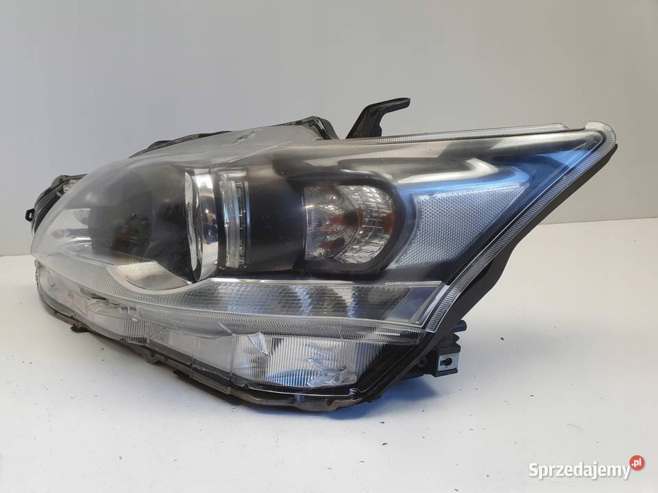 LAMPA LEWA Lexus CT 200 H CT200 CT200H PRZEDNIA Rudka