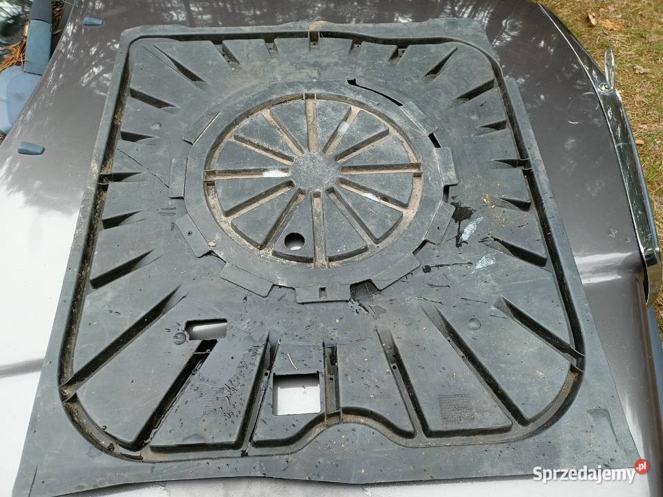 Mercedes 190 W201 pokrywa koła zapasowego płyta osobowe Skarżysko-Kamienna