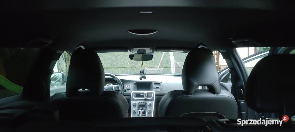 Volvo v60 D4 190 Czarna Podsufitka 122 pierwszy 2000cm3 Zwoleń