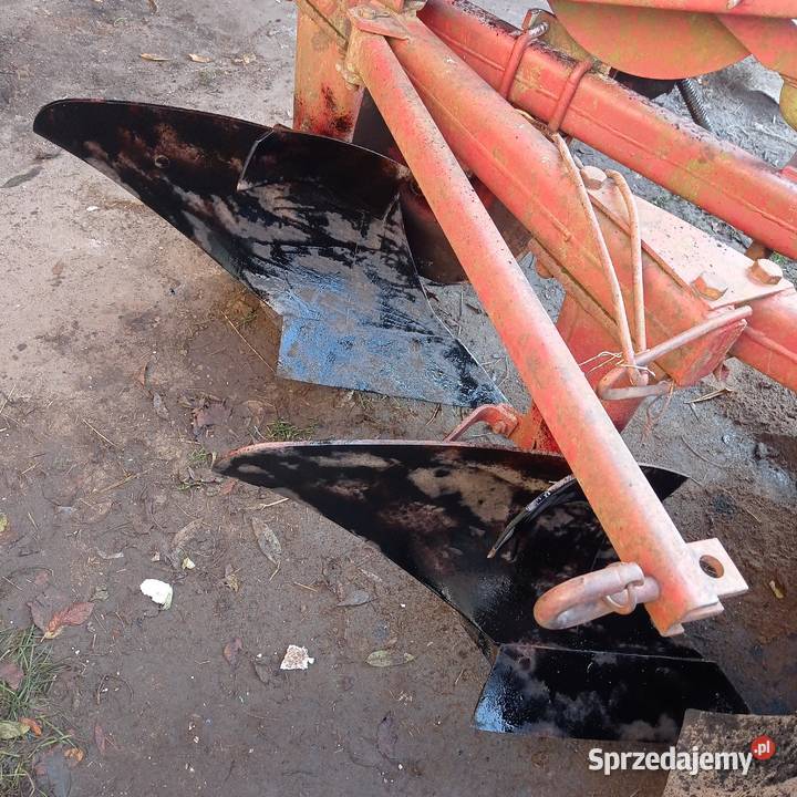 Sprzedam pług 2 skibowy nieuszkodzony