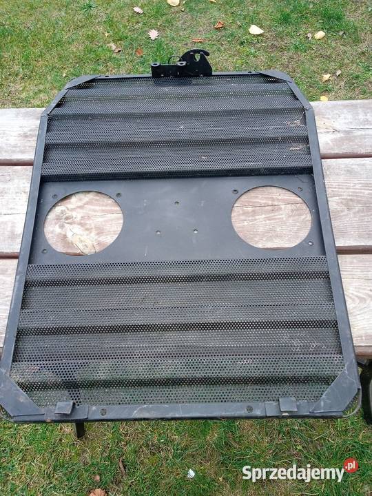 Przednia siatka MF 255 Ciągniki Pruszcz Gdański