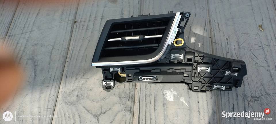 Kratka wlot nadmuchu konsoli lewa Audi Q7 4m Lubin