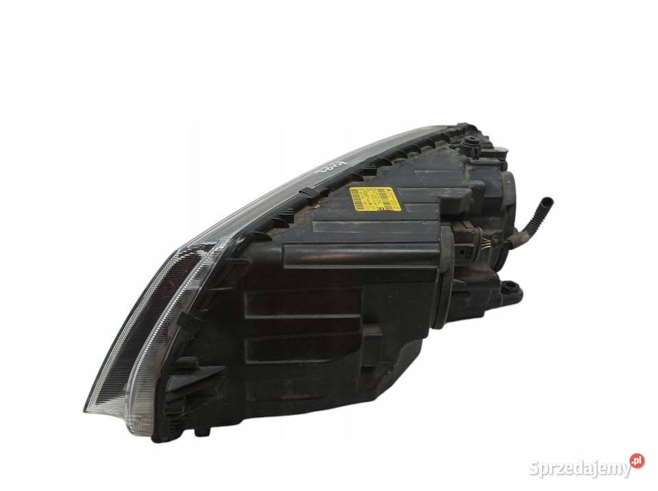 LAMPA PRZÓD PRAWA EUROPA 5E1941018 Skoda Octavia Lampy przednie