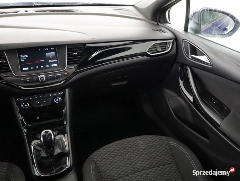 Opel Astra 16 CDTI światła przeciwmgielne dolnośląskie
