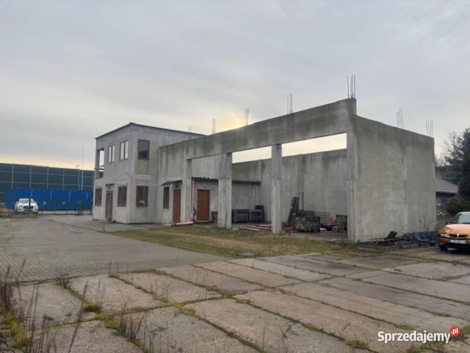 Syndyk sprzeda 12 udziału w budynkuhali Tychy śląskie