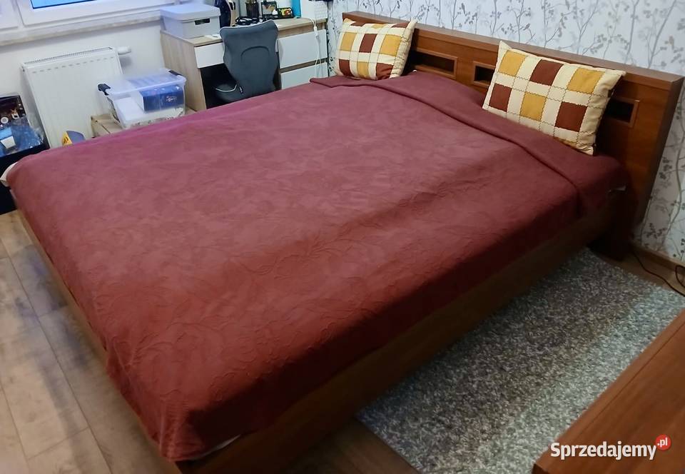 Komplet sypialnia łóżko i komody Vox kolekcja pomorskie Gdynia