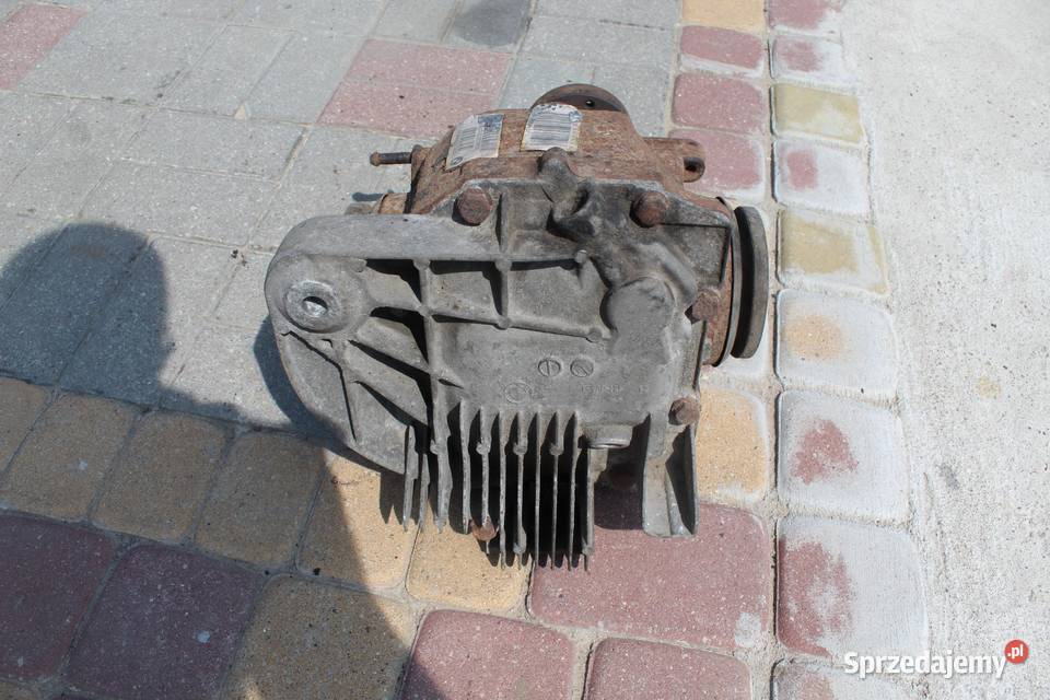 DYFERENCJAŁ DYFER TYL BMW E61 30D 256 7542512 sprzedam