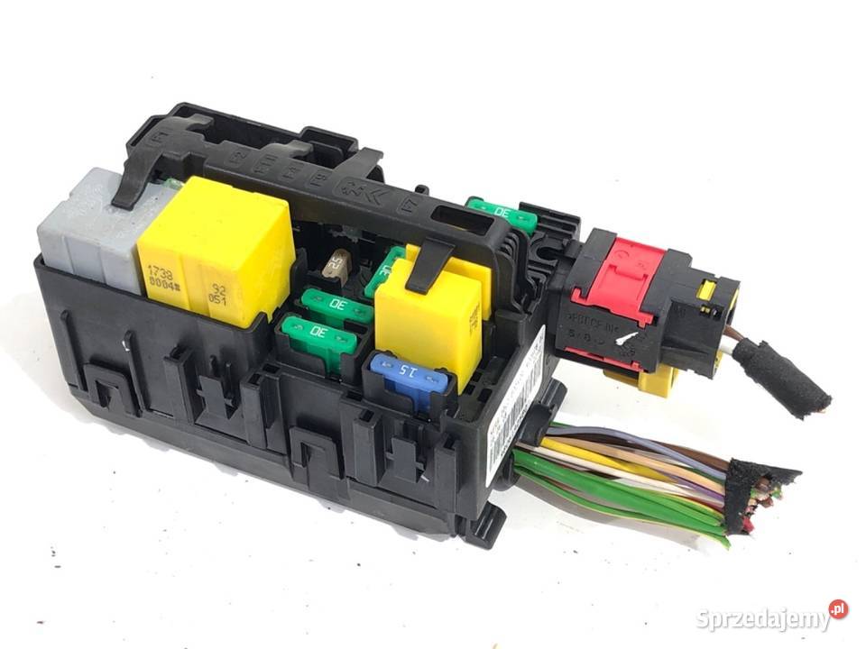 SKRZYNKA BEZPIECZNIKÓW PEUGEOT 308 II 9806192580 sprzedam