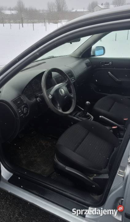 Volkswagen Golf IV 16 benzyna 1598cm3 Brzesko