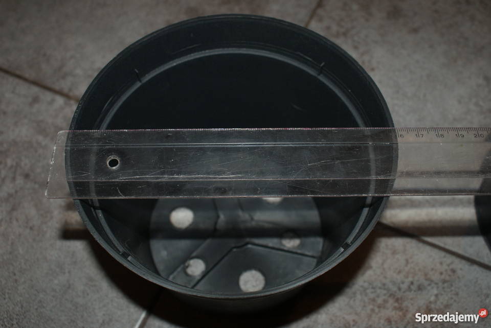 Doniczki produkcyjne 2 litry NOWE 2L 16 okrągłe Siewierz