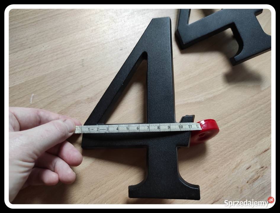 Metalowe cyfry na dom malowane proszkowo na Płock