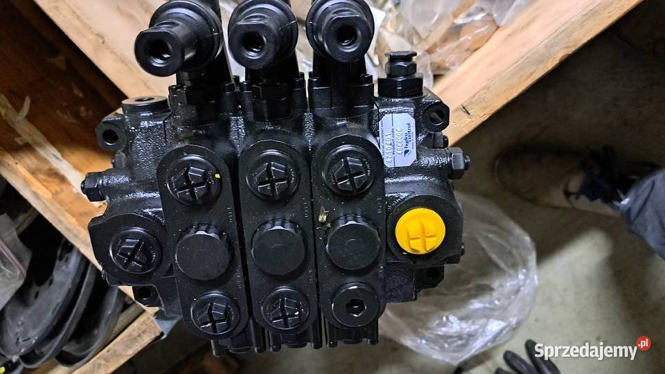 Rozdzielacz hydrauliczny Hydrocontrol HCD43 Pozostałe sprzedam