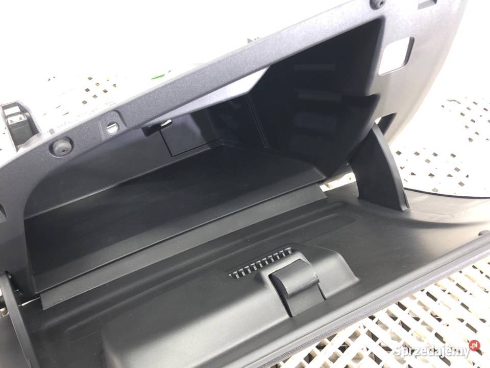 SCHOWEK PASAŻERA OPEL CROSSLAND Hatchback