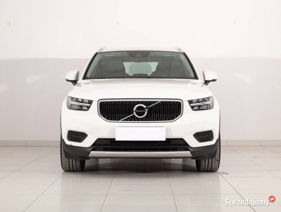 Volvo XC40 T3 biały Piaseczno