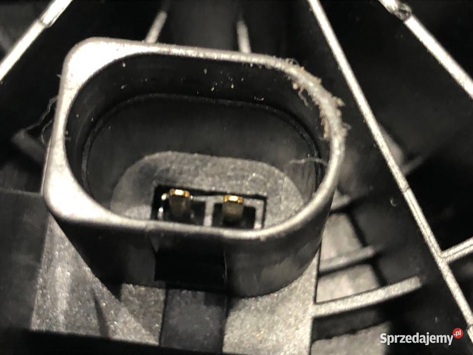 KLAMKA KLAPY TYŁ VW GOLF VI 6R0827469 Hatchback