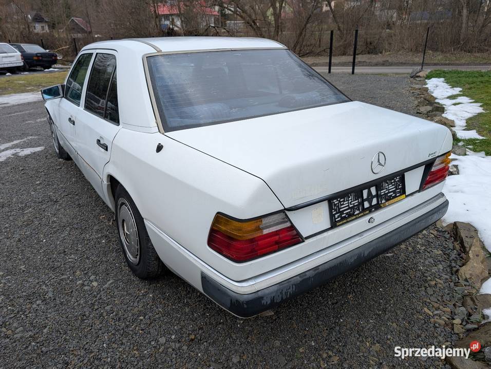 Mercedes Benz W124 200E Wolny korozji 188000km Samochody osobowe Poręba Wielka sprzedam
