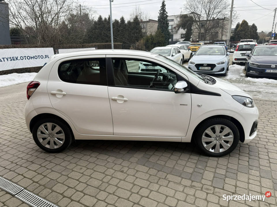 Peugeot 108 Rezerwacja czujnik parkowania Peugeot Orzech