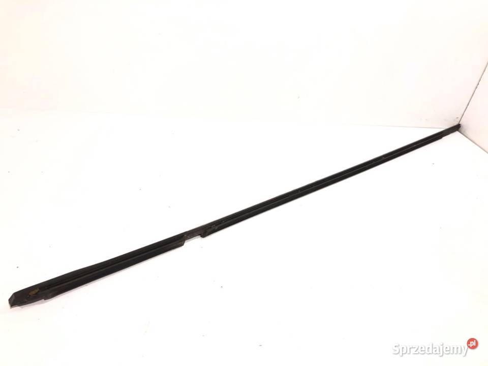 LISTWA ZGARNIAJĄCA PRZÓD PRAWY CITROEN C5 III Listwy