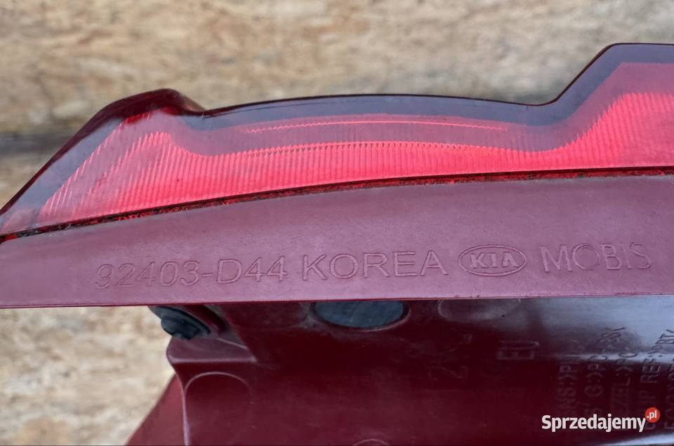 Lampa tył lewa lh w klapę Kia optima IV 4 kombi lewe wielkopolskie Międzychód
