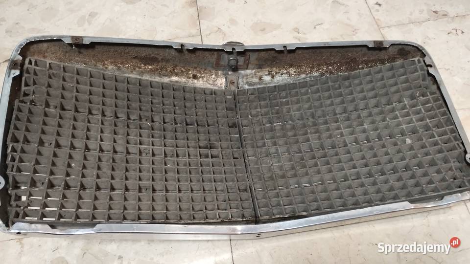 Grill atrapa Mercedes w126