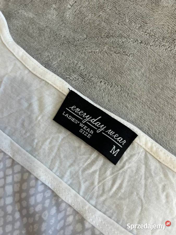 Bluzka koszulka tshirt z krótkim rękawem Rozmiar 38(M) Jasło sprzedam