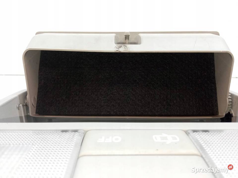 LAMPKA PODSUFITKI E18 8126002570AJ Toyota Auris