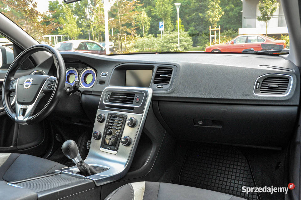 Volvo V60 20d 163 Bezwypadkowy RDesign Wrocław sprzedam