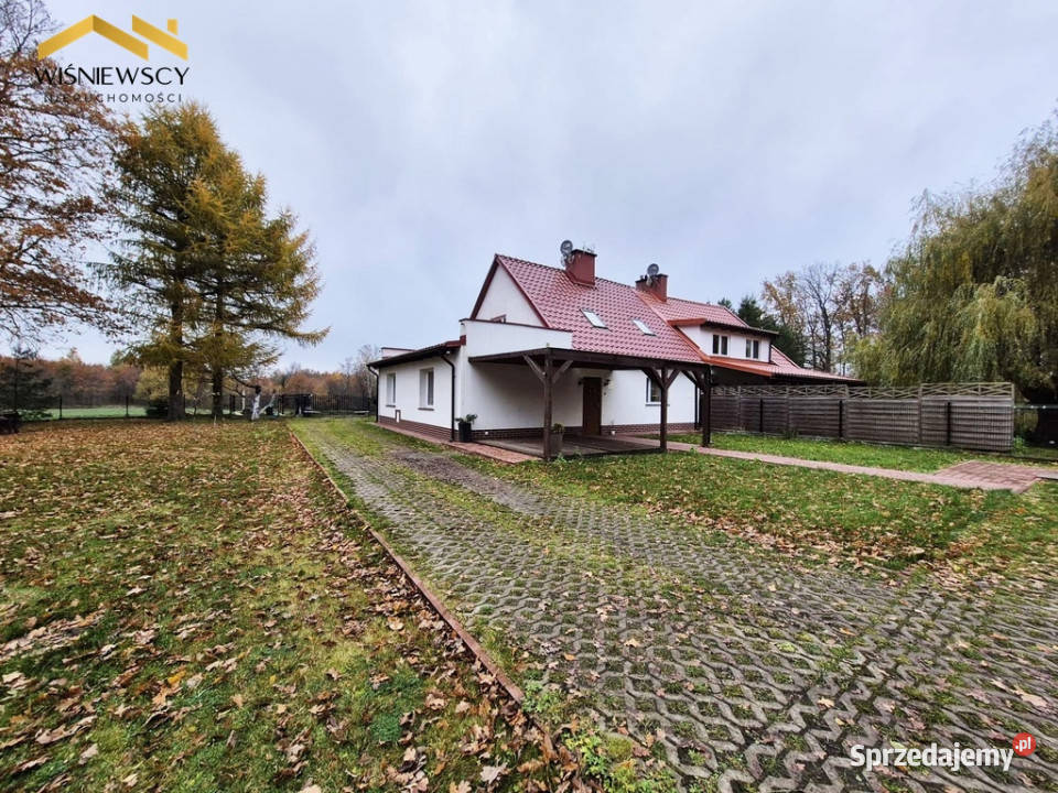 Dom z ogrodem i fotowoltaiką Goleszewo