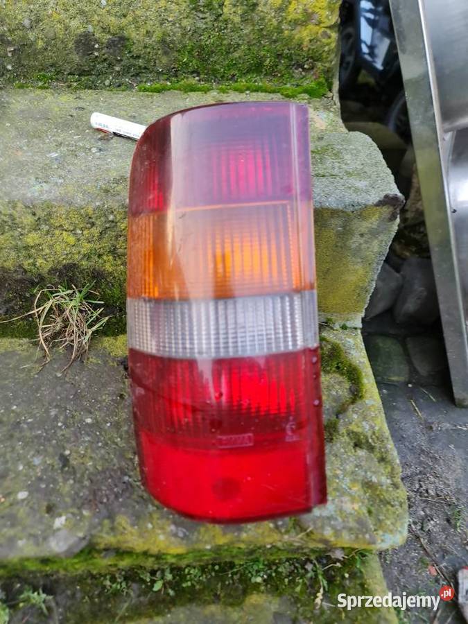 Ford escort Courier lampa lewy tył