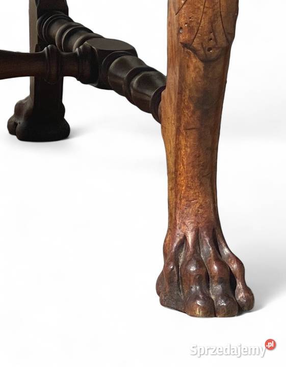 Dwa rzeźbione fotele trony na lwich łapach Gryfice