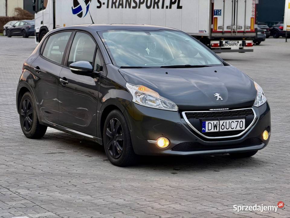 Peugeot 208 PolskiSalon MalyPrzebieg SCT 208
