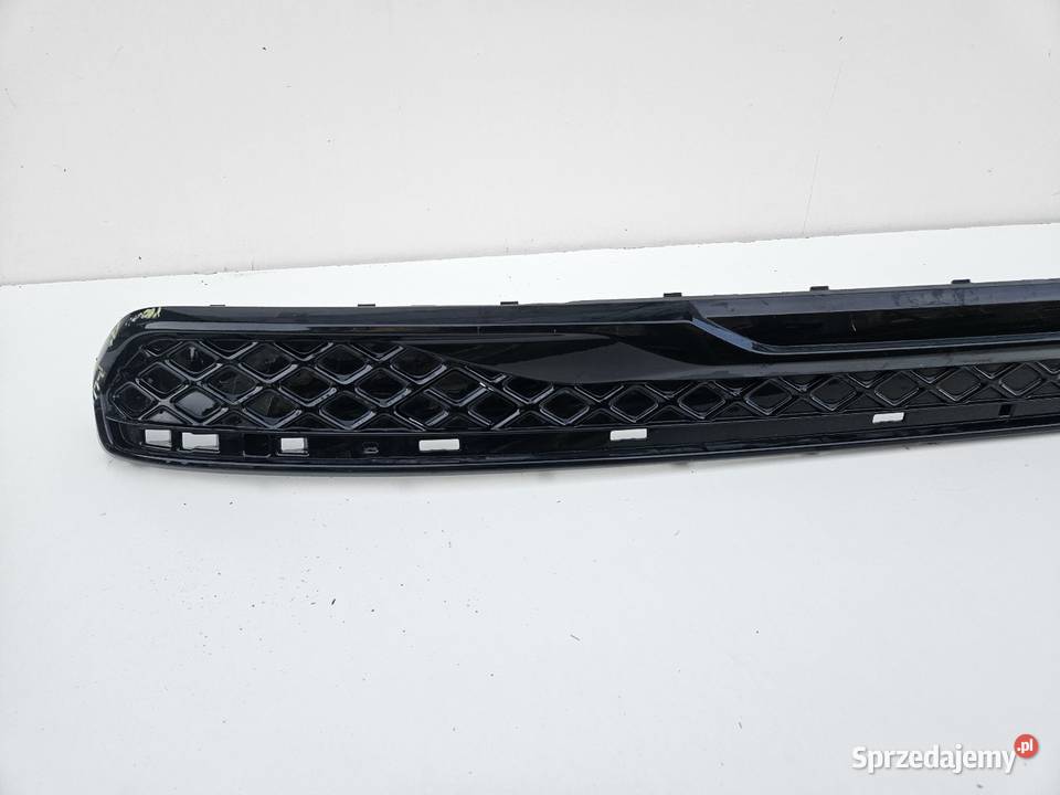 VW PASSAT B9 RLINE DYFUZOR SPOILER ZDERZAKA TYŁ osobowe Międzychód sprzedam