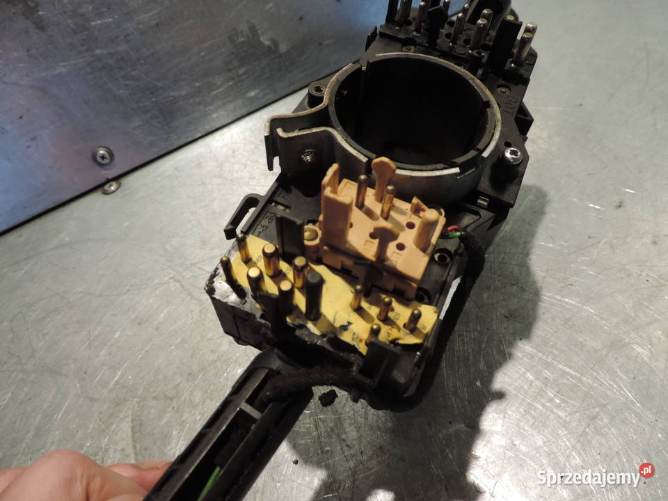 AUDI A4 B5 PRZEŁĄCZNIK ZESPOLONY 4D0953513 Nowy Sącz sprzedam