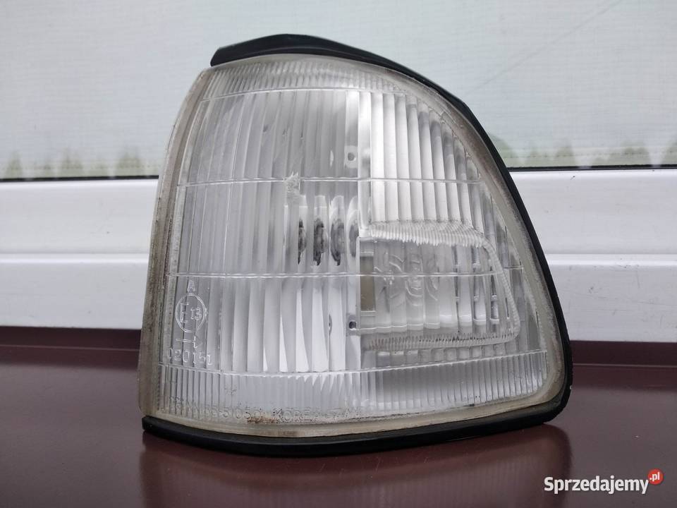 Kia Pride lampa pozycyjna lewa kierowcy oryginał Sieradz