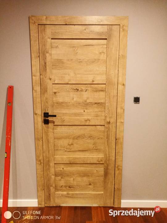 DRZWI BEZ WYRYWANIA STAREJ FUTRYNY KAMULAŻ Drzwi i okna