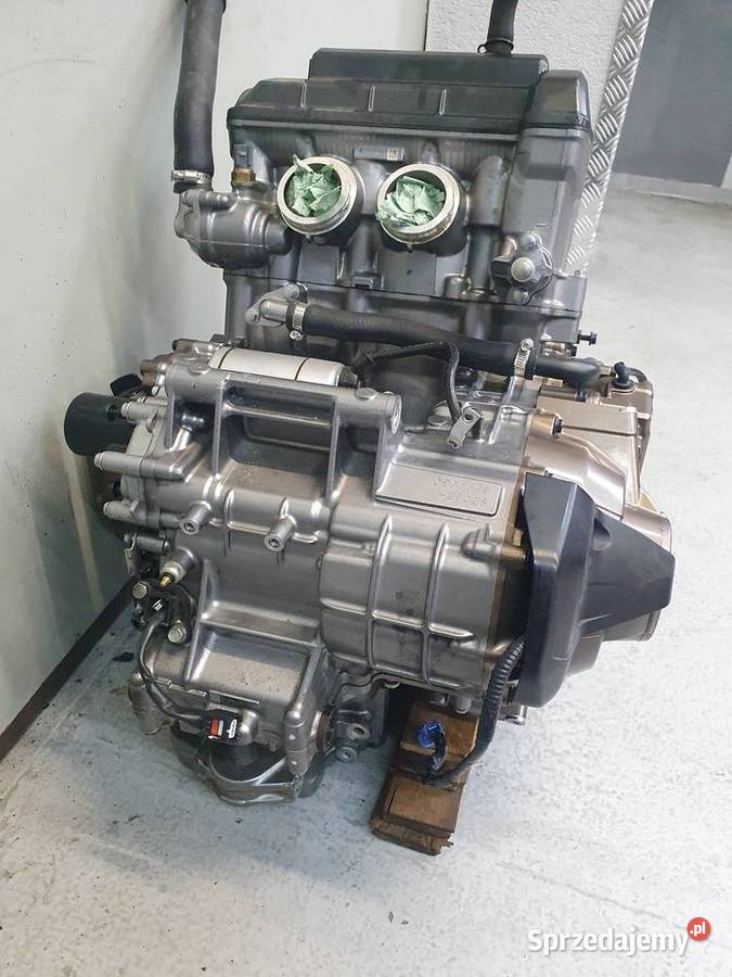 Honda CRF 1000 automat silnik głowica dekiel