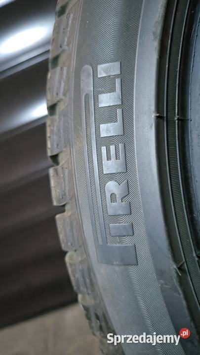 Opony zimowe PIRELLI SOTTOZERO 3 22545R18 95H