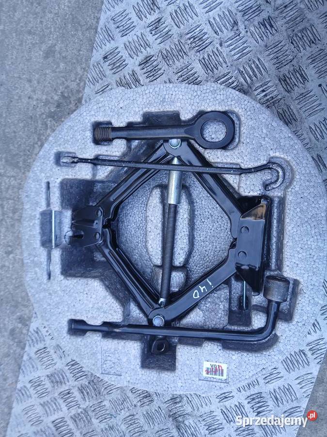 Zestaw naprawczy lewarek klucze Hyundai i40 Radłów sprzedam