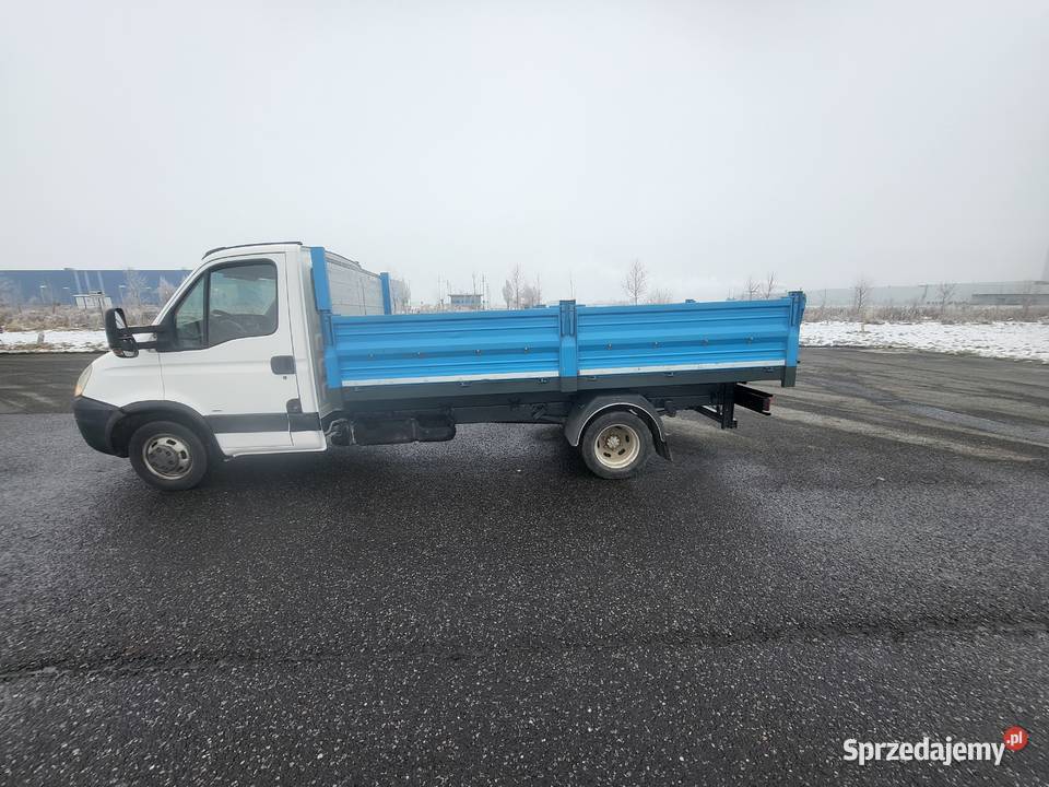Sprzedam 2 iveco daily wywrotka niebieskie 50c15 Rok produkcji 2011 Środa Śląska sprzedam