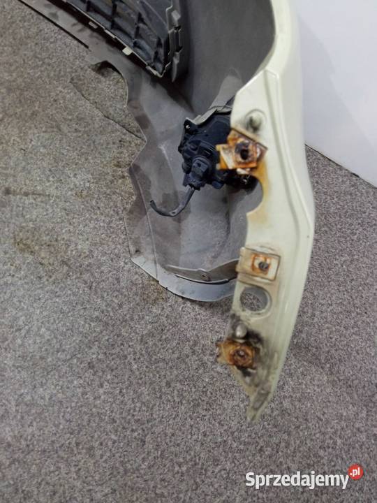 ZDERZAK PRZÓD 49 PRZED LIFT HALOGENY Ford Fiesta