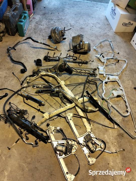 Części Mercedes w220 okazyjne ceny osobowe Radom