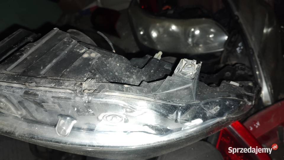 Reflektor lampa lewa prawa przód przednia zwykła osobowe wielkopolskie Książ Wielkopolski