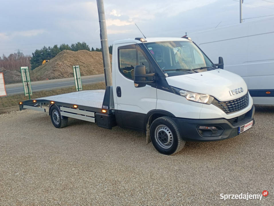 Iveco Daily 35S14 nowy najazd pomoc drogowa Chełm Śląski