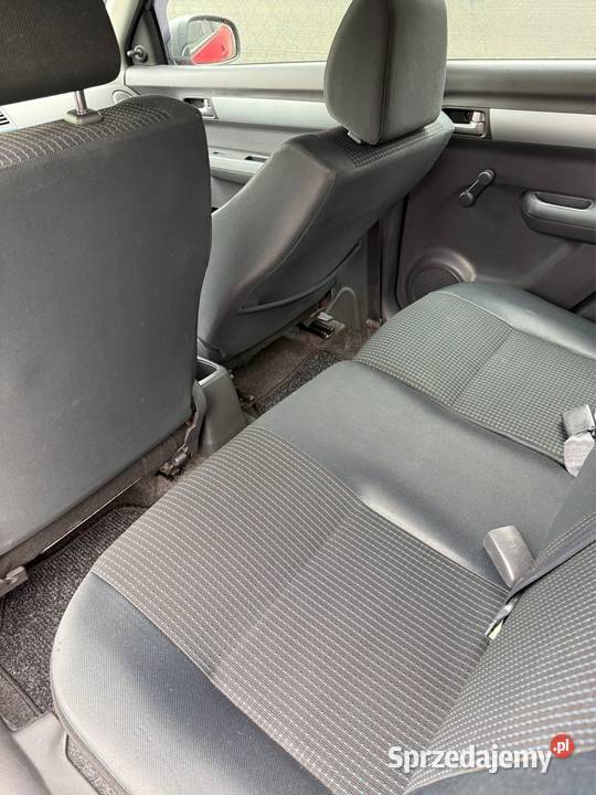Suzuki Swift 2007r 13 benzyna 90 248 5 drzwi sprzedam
