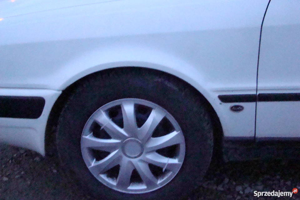 SPRZEDAM Audi 80 B 4 KOMBI 23 BENZYNA LPG nieuszkodzony Dobczyce