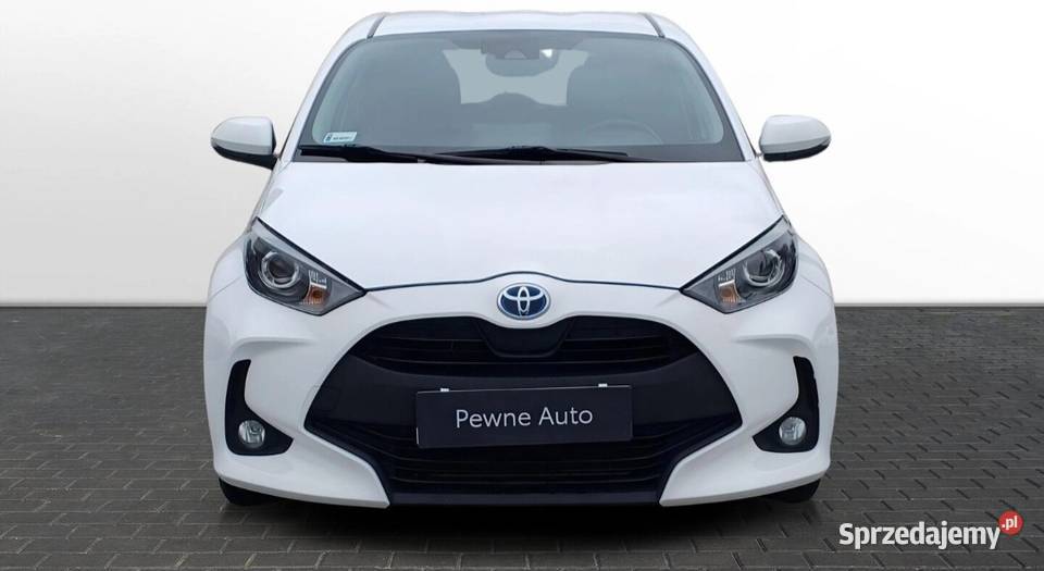 Toyota yaris hybryda krajowy bezwypadkowy Yaris