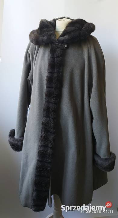 Szary płaszcz z czarnym futrem sztucznym 44 CA mazowieckie sprzedam
