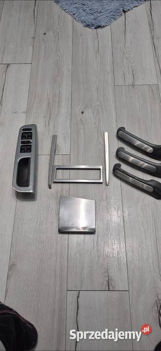Dekory listwy ozdobne szczotkowane aluminium Vw Motoryzacja Słupsk