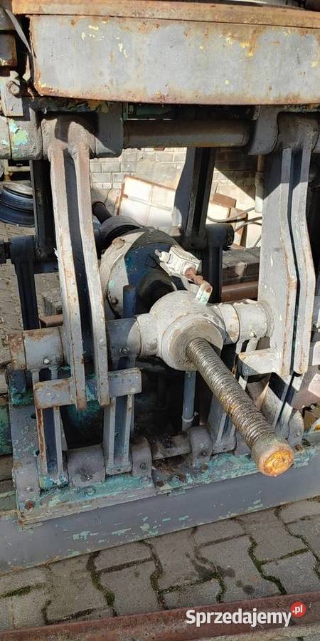 Duża prasa mechaniczna Stawiguda